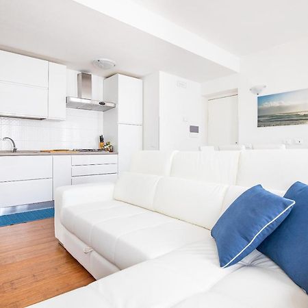 Elena House White Apartment Viareggio Exteriör bild