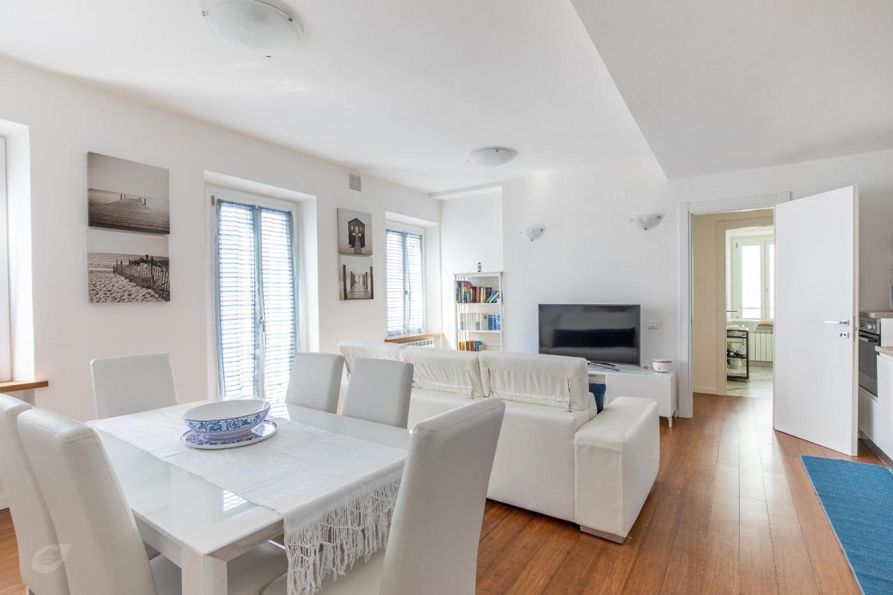 Elena House White Apartment Viareggio Exteriör bild
