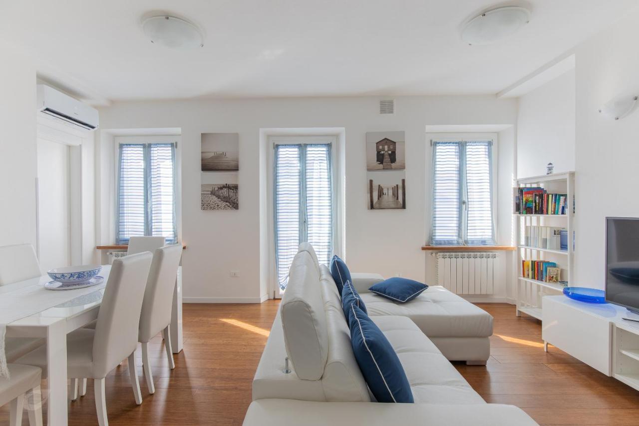 Elena House White Apartment Viareggio Exteriör bild